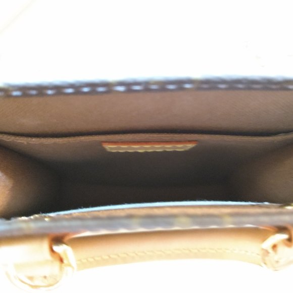 LOUIS VUITTON M69442 PETIT SAC PLAT in monogram -- BRAND NEW - Picture 9 of 10